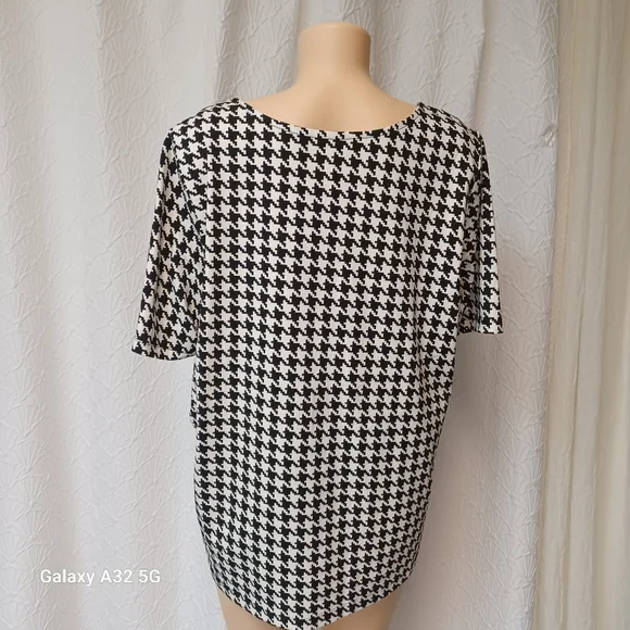 Jessica London Women Size 1X Black and White Houndstooth Blouse - Picture 6 of 12